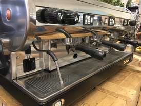SAN MARINO LISA 3 GROUP STAINLESS WITH BLACK BASE ESPRESSO COFFEE MACHINE - picture2' - Click to enlarge