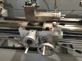 Metal Center Lathe 415 volt 3 Phase - picture2' - Click to enlarge