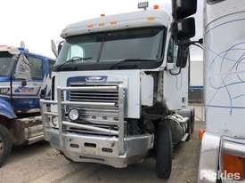 2000 Freightliner Argosy 90 - picture2' - Click to enlarge