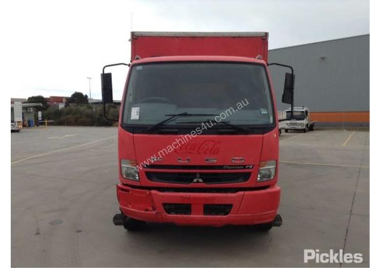 caption 2009 Mitsubishi Fuso Fighter 14 FN63
