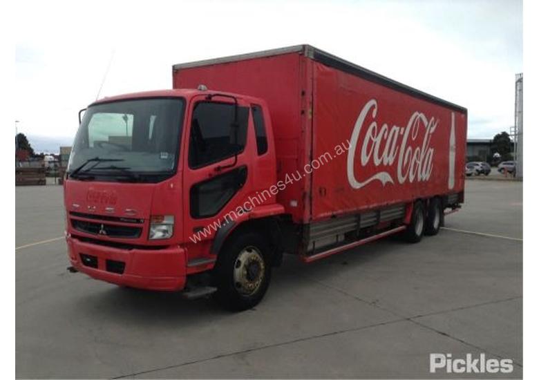 caption 2009 Mitsubishi Fuso Fighter 14 FN63