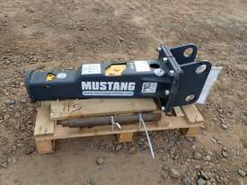 Mustang HM100 Hydraulic Hammer to suit Mini Excavator - picture0' - Click to enlarge