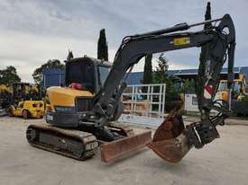 2014 VOLVO ECR58D EXCAVATOR WITH LOW 1017 HRS, TILT HITCH, BUCKETS, CIVIL SPEC - picture0' - Click to enlarge