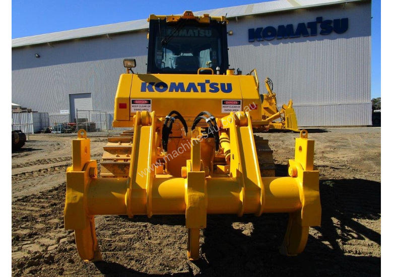 caption Komatsu D85-18 Std Tracked-Dozer Dozer