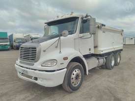 Freightliner CL 112 - picture2' - Click to enlarge