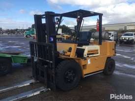 Komatsu FG35T-4 - picture1' - Click to enlarge