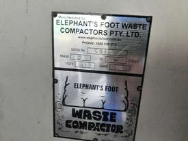 Elephant's Foot Baler - picture0' - Click to enlarge