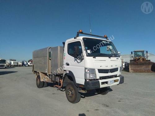 Mitsubishi Canter 4X4