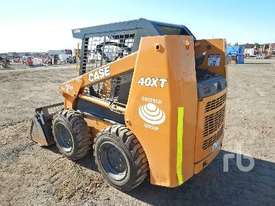 CASE 40XT Skid Steer Loader - picture2' - Click to enlarge