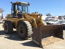 1997 Caterpillar 938F - picture0' - Click to enlarge