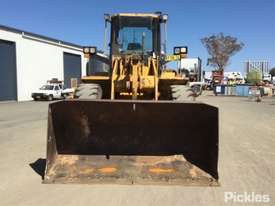 1997 Caterpillar 938F - picture1' - Click to enlarge