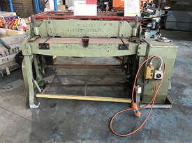 A.P. Lever 7B 4FT Electric Guillotine complete with safety cage - picture0' - Click to enlarge