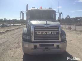 2012 Mack Granite - picture1' - Click to enlarge