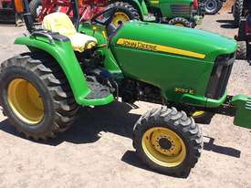 John Deere 3032e  - picture1' - Click to enlarge