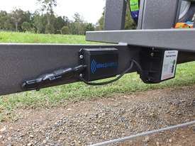 Bluetooth Trailer Brake Controller. With Remote & Leader Bundle (sold by MMD) - picture0' - Click to enlarge