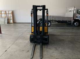 2 TON ELECTRIC COUNTERBALANCE FORKLIFT JUNGHEINRICH EFG320 - picture1' - Click to enlarge