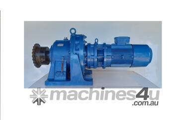 LLOYDS DEALS - 2007 7.5 KW Sumitomo Electric Reduction Drive Gearbox Ratio : 121 / Output Rpm : 12.1