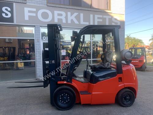 2.5 Tonne Container Stuffer Forklift For Sale!