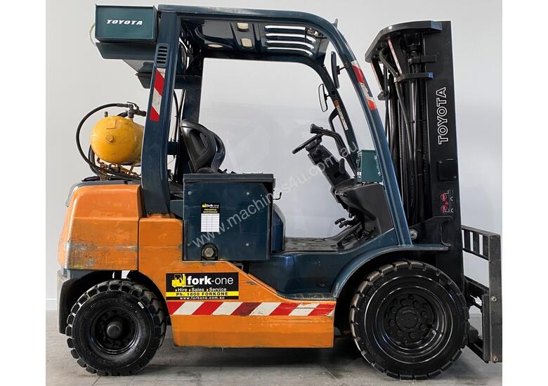 caption Toyota Forklift Diesel Container Flameproof 2.5ton