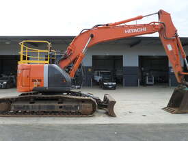 Hitachi ZX225USLC-3 Excavator for Hire - picture0' - Click to enlarge