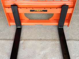 Skid steer fork attachment         - picture0' - Click to enlarge