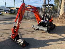 Kubota U25.3 Zero Tail Swing Excavator For Hire - picture1' - Click to enlarge