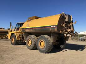 Caterpillar 735 Water Cart - picture1' - Click to enlarge