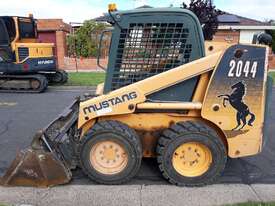 2006 MUSTANG 2044 SKID STEER U4134 - picture0' - Click to enlarge