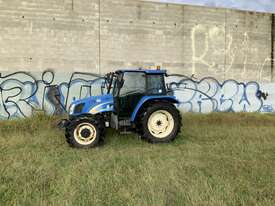 New Holland T5030 Tractor - picture0' - Click to enlarge