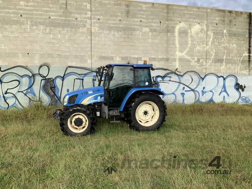 New Holland T5030 Tractor