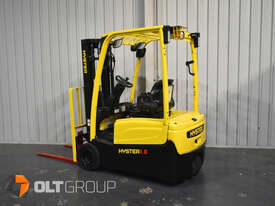 Hyster 3 Wheel Battery Electric Forklift 4600mm Lift Height Container Mast 1384 Low Hours  - picture0' - Click to enlarge