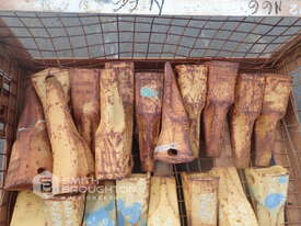 CAGE COMPRISING OF BUCKET TEETH & RIPPER BOOTS (UNUSED) - picture0' - Click to enlarge