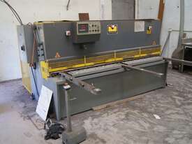 Guillotine Hydraulic Swing Beam Shear - picture0' - Click to enlarge