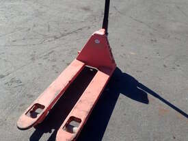HYTSU NR25NSQ MANUAL PALLET JACK - picture2' - Click to enlarge