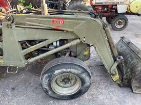 loader suit early Massey Ferguson - picture1' - Click to enlarge