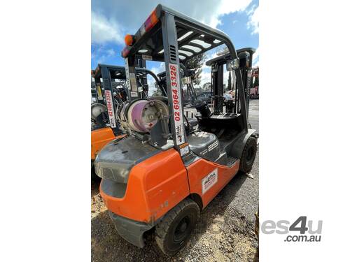 Used Toyota 2.5TON  Forklift For Sale