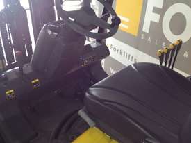 Hyundai 30L-7M LPG Forklift - picture0' - Click to enlarge