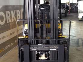 Hyundai 30L-7M LPG Forklift - picture1' - Click to enlarge