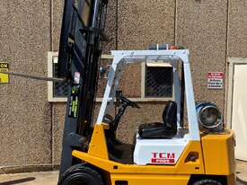 Cheap 2.5 ton Forklift  - picture0' - Click to enlarge
