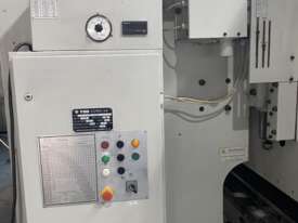 YSD Hydraulic Pressbrake  - picture0' - Click to enlarge