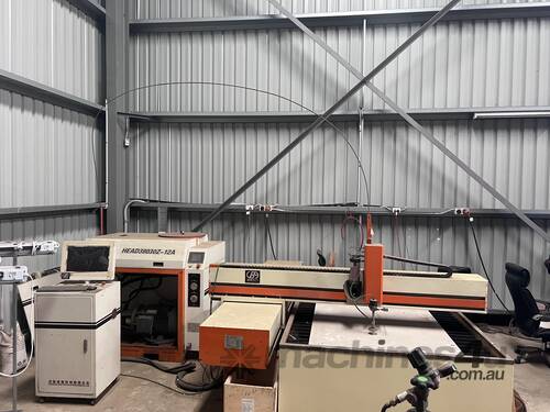 Water Jet cutting machine. HEAD38030Z-12A