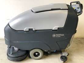 Nilfisk SC800 floor scrubber/dryer  - picture0' - Click to enlarge