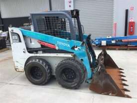 TOYOTA 5SDK8 SKID STEER LOADER - picture0' - Click to enlarge