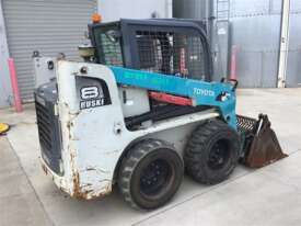 TOYOTA 5SDK8 SKID STEER LOADER - picture2' - Click to enlarge