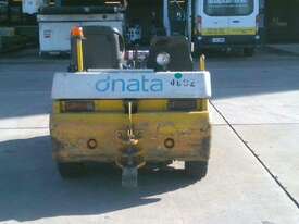 TOYOTA 02-2TD25 - TOW TUG - Hire - picture1' - Click to enlarge