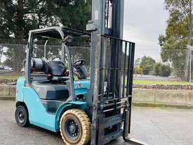 2015 BAOLI 2.5T CPC/QQ D25F FORKLIFT FORK POSITIONER 4.5M LIFT - picture0' - Click to enlarge