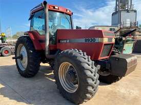 Case IH 8930 FWA Cab - picture0' - Click to enlarge