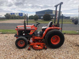 Kubota B2150 FWA/4WD Tractor - picture2' - Click to enlarge