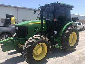 John Deere 5093E Cab - picture1' - Click to enlarge