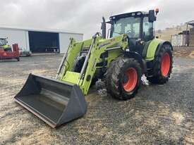 Claas 640 Arion - picture2' - Click to enlarge